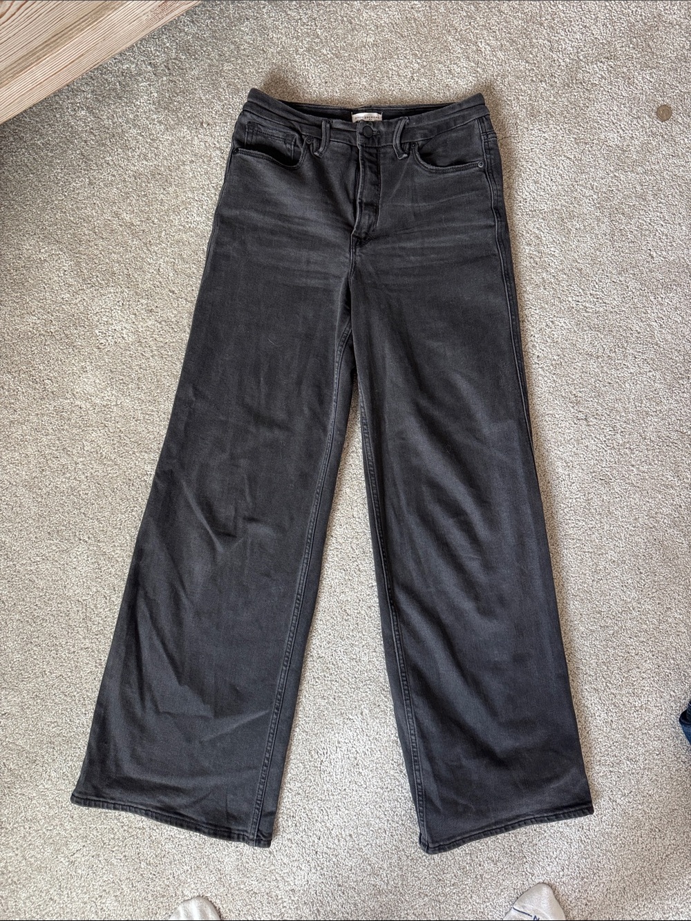 Good American Charcoal Wide Leg Jeans - High Rise Flare